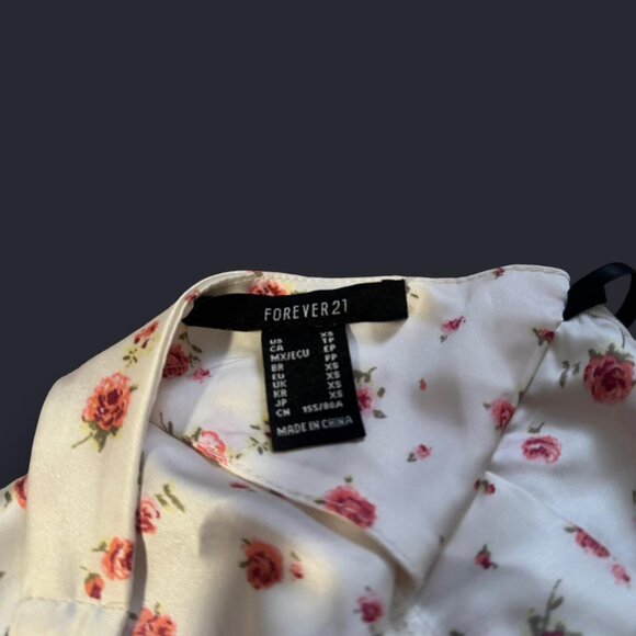 Forever 21 Women's White and Cream Dress - Picture 2 of 3